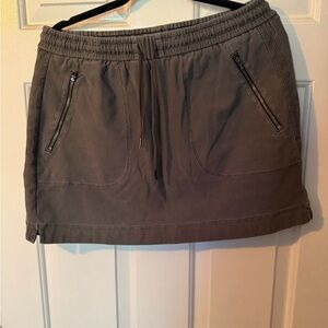 Athleta Gray Skirt with Stretch Waistband